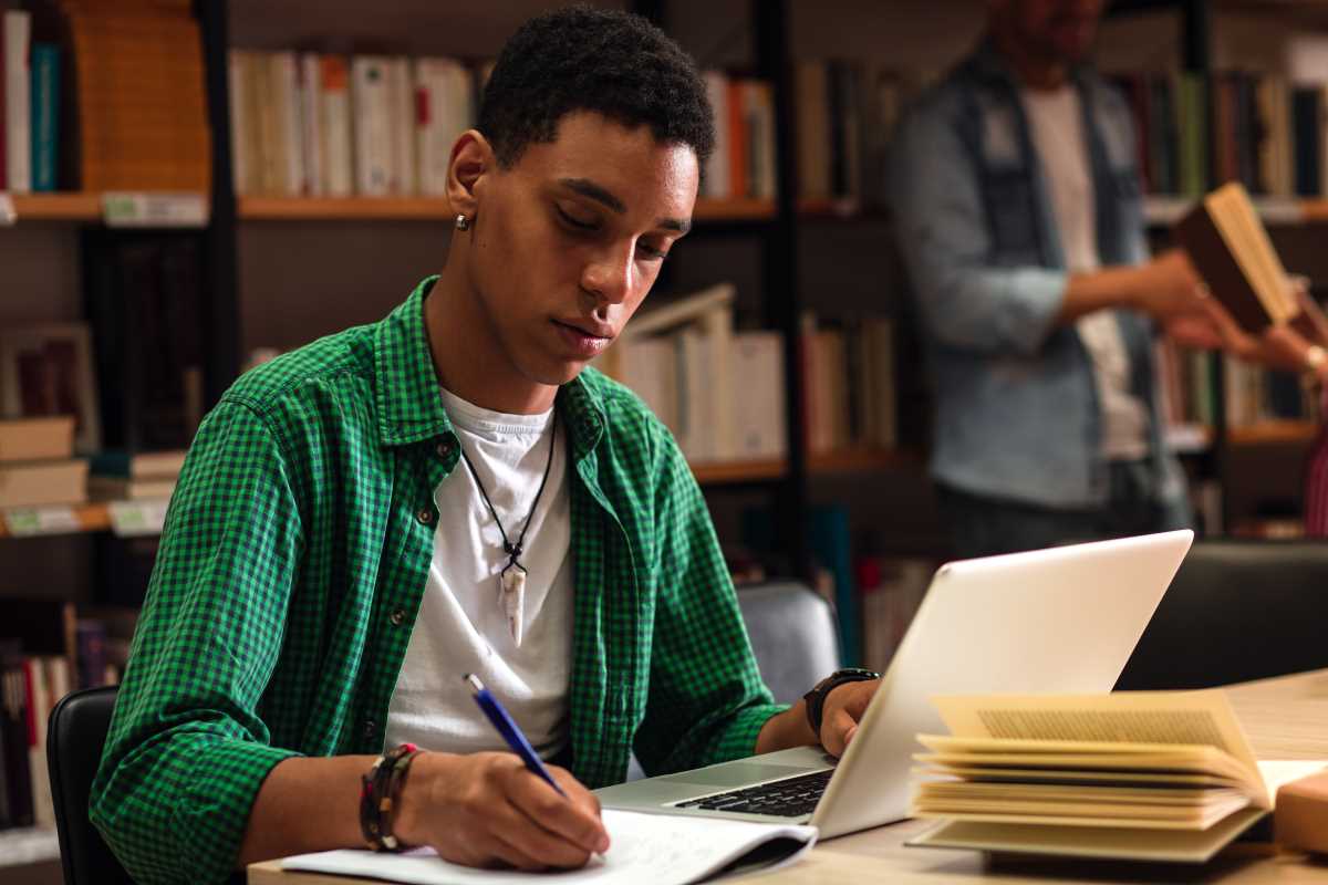 The Best Free Online Certifications to Boost Your Resume as a Student
