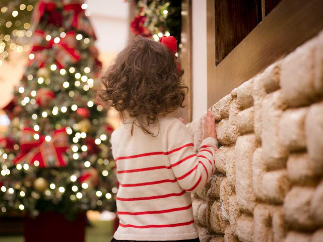 Preparing for the Holidays with Seasonal Spending Tips
